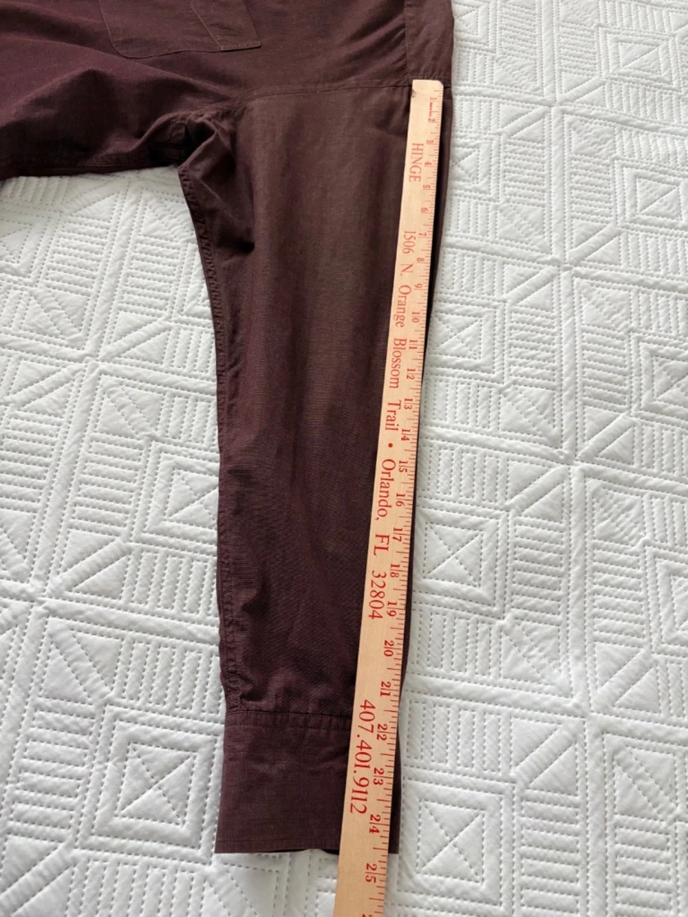 Banana Republic Men's 100% CottonLong Sleeve Button Up Shirt Burgundy Large